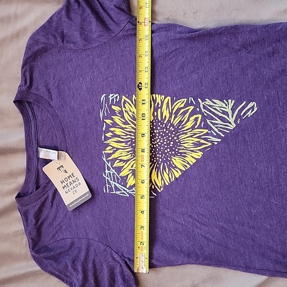 Home Means Nevada Co. - Purple Sunflower t-shirt 💜 Women's Size Medium - New - Picture 9 of 13